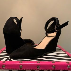 Women’s shoes